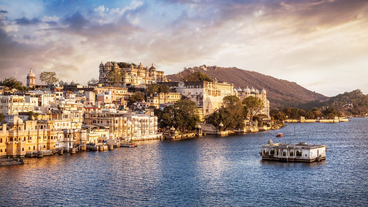 Calm Lake Pichola Udaipur Wallpaper for Desktop and Phone