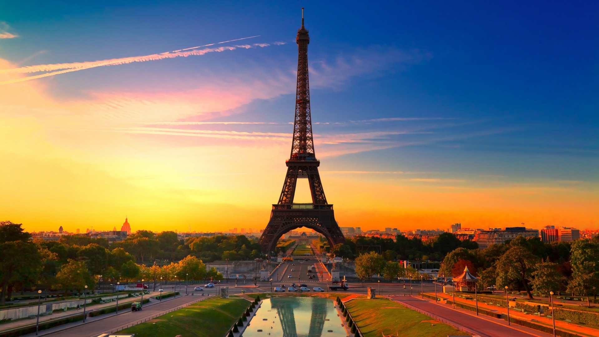 eiffel tower at evening
