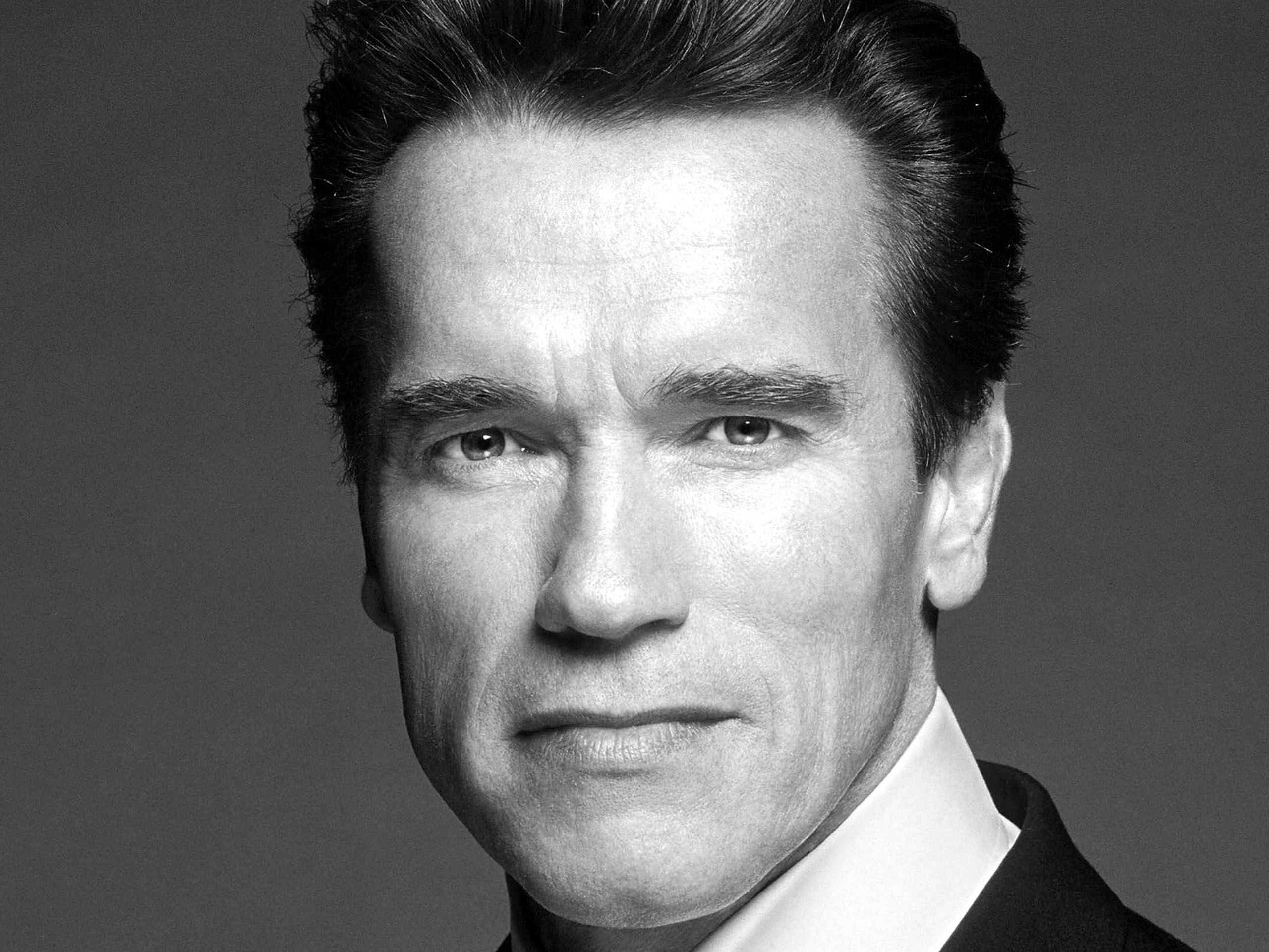 arnold schwarzenegger face black and white