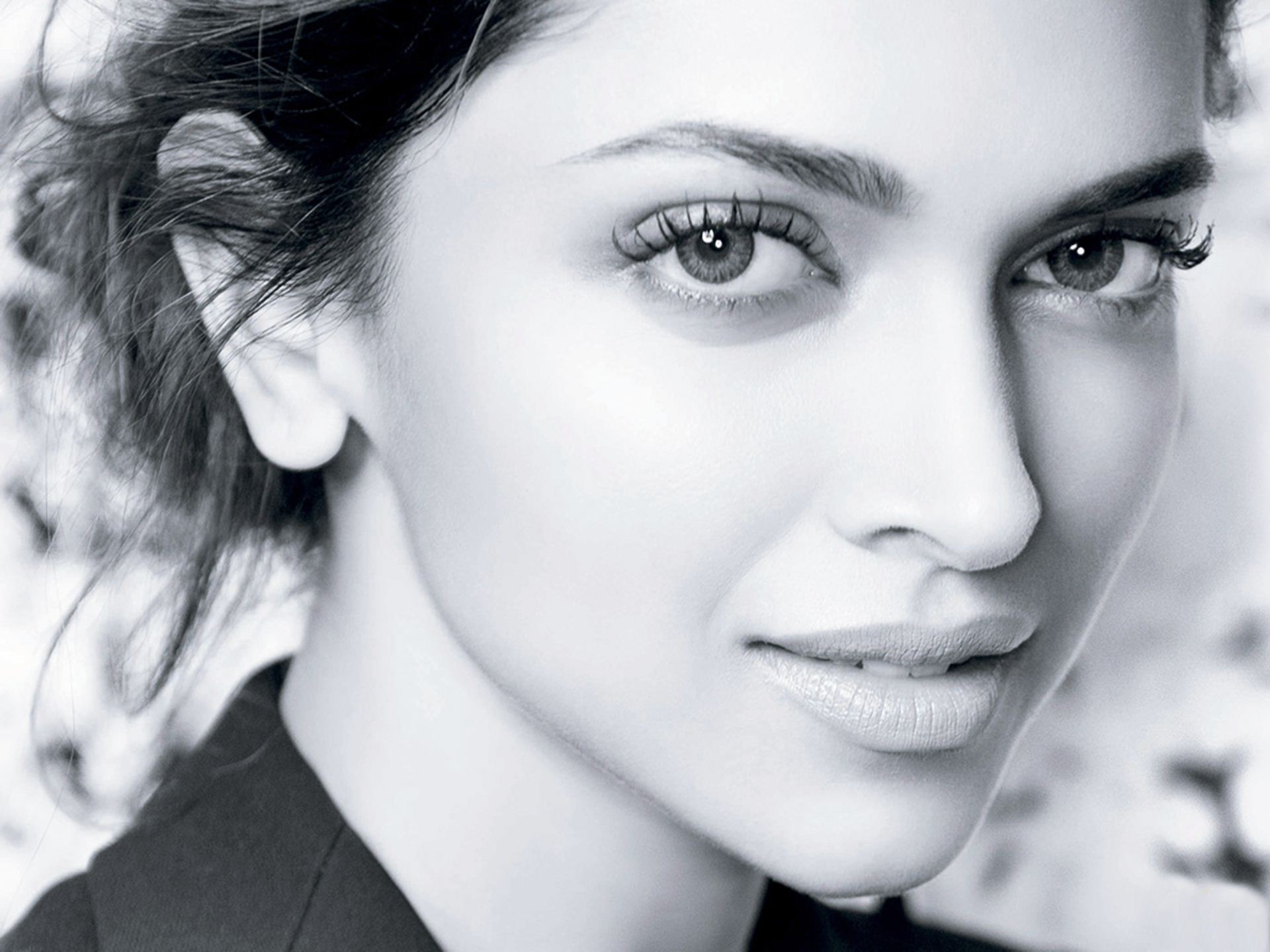 Deepika Padukone Black And White Face