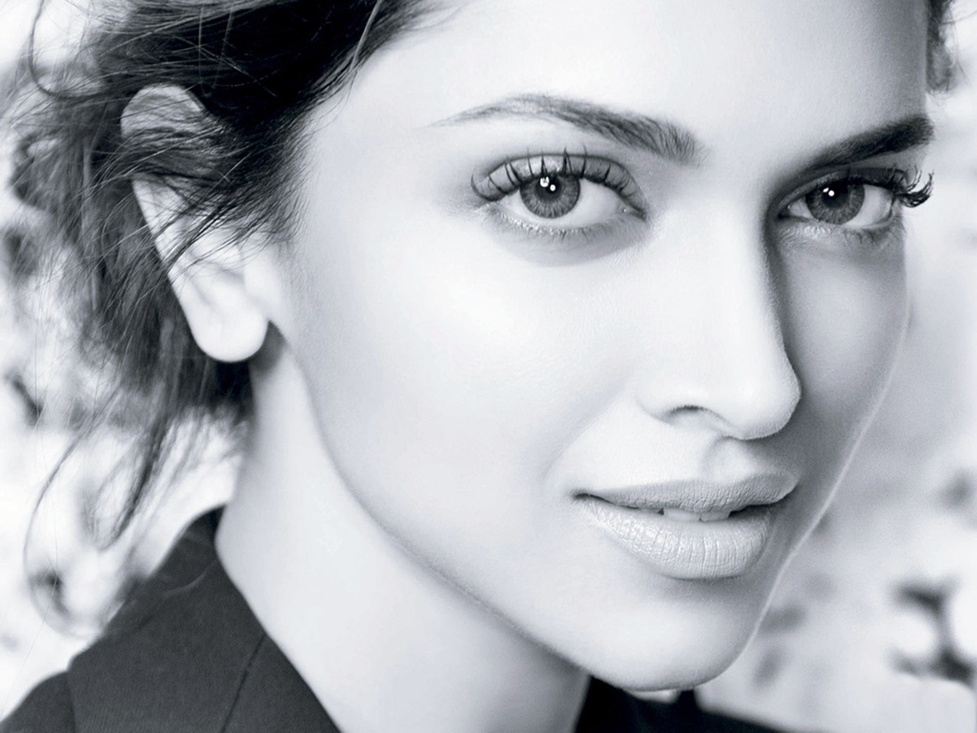 deepika padukone black and white face