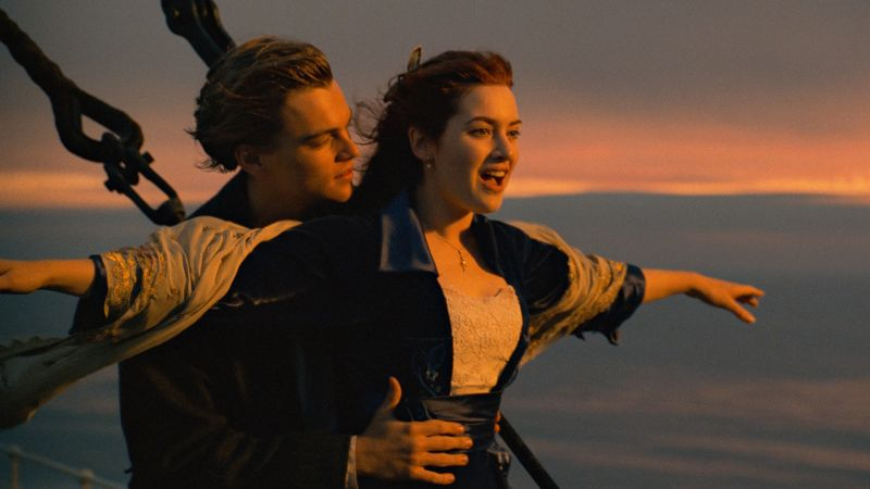 Romantic Bow Scene Sunset Titanic Wallpaper