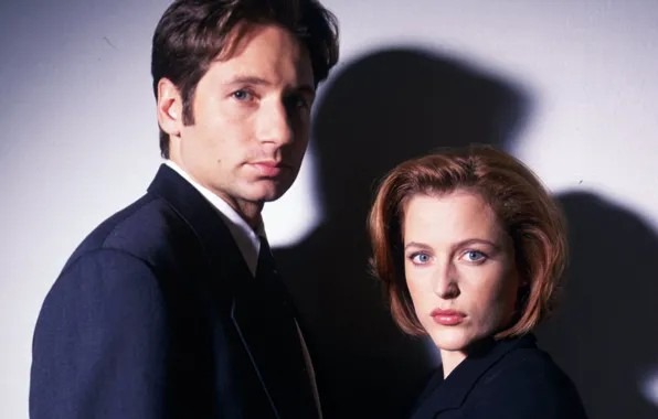 X Files Mulder Scully Closeup Portrait Shadow Background Wallpaper