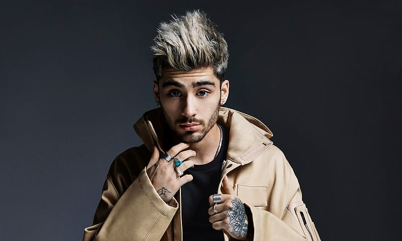 Zayn Malik Blonde Hair Portrait Partial Cropped Wallpaper