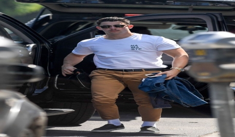 nick jonas casual outfit